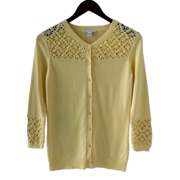 Isaac Mizrahi Live Yellow Button Down 3/4 Sleeve Cardigan with Crochet Detail XS - Picture 1 of 5